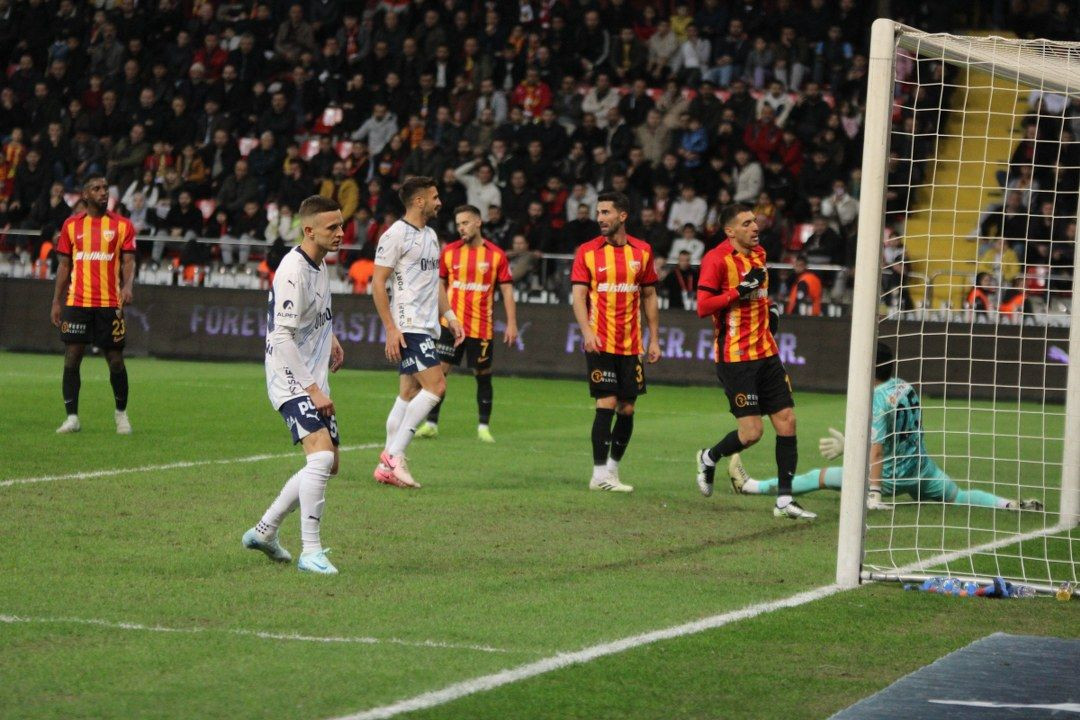 Trendyol Süper Lig: Kayserispor: 2 - Fenerbahçe: 6 (Maç sonucu) - Sayfa 15