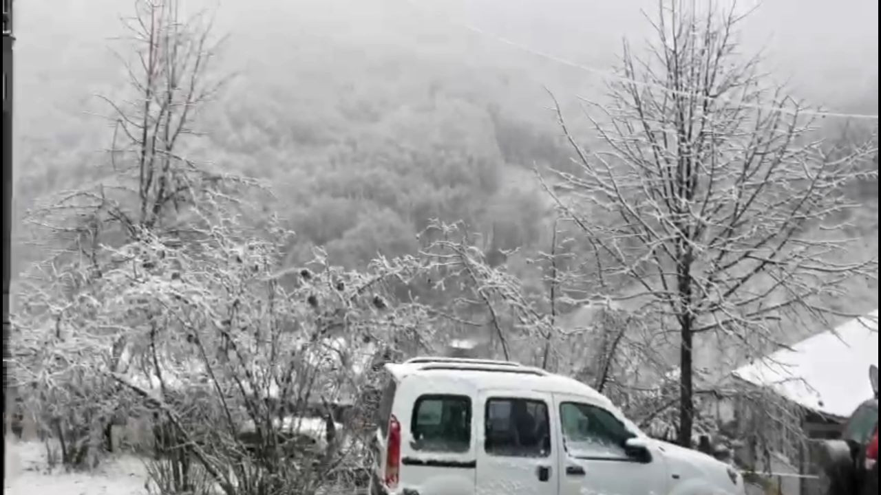 Zonguldak'ın yüksek kesimlerinde kar yağışı - Sayfa 1