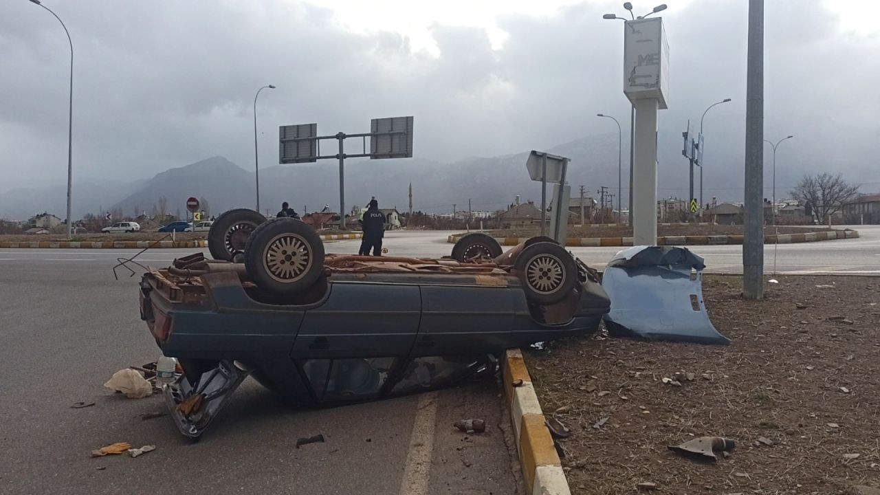 Konya’da iki otomobil çarpıştı: 1 yaralı - Sayfa 3