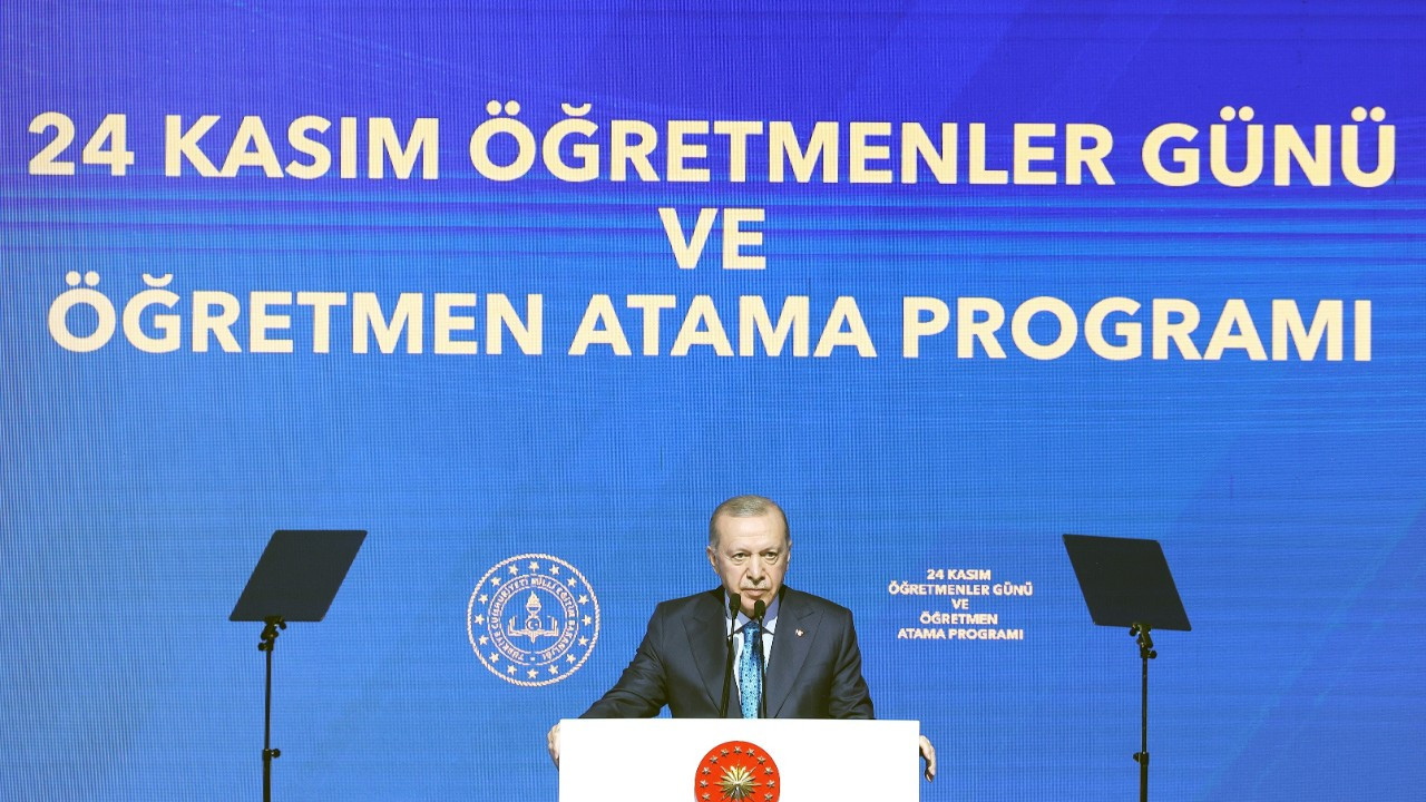 Cumhurbaşkanı Erdoğan: "Biz, eğitim-öğretimi siyaset üstü tutuyoruz''