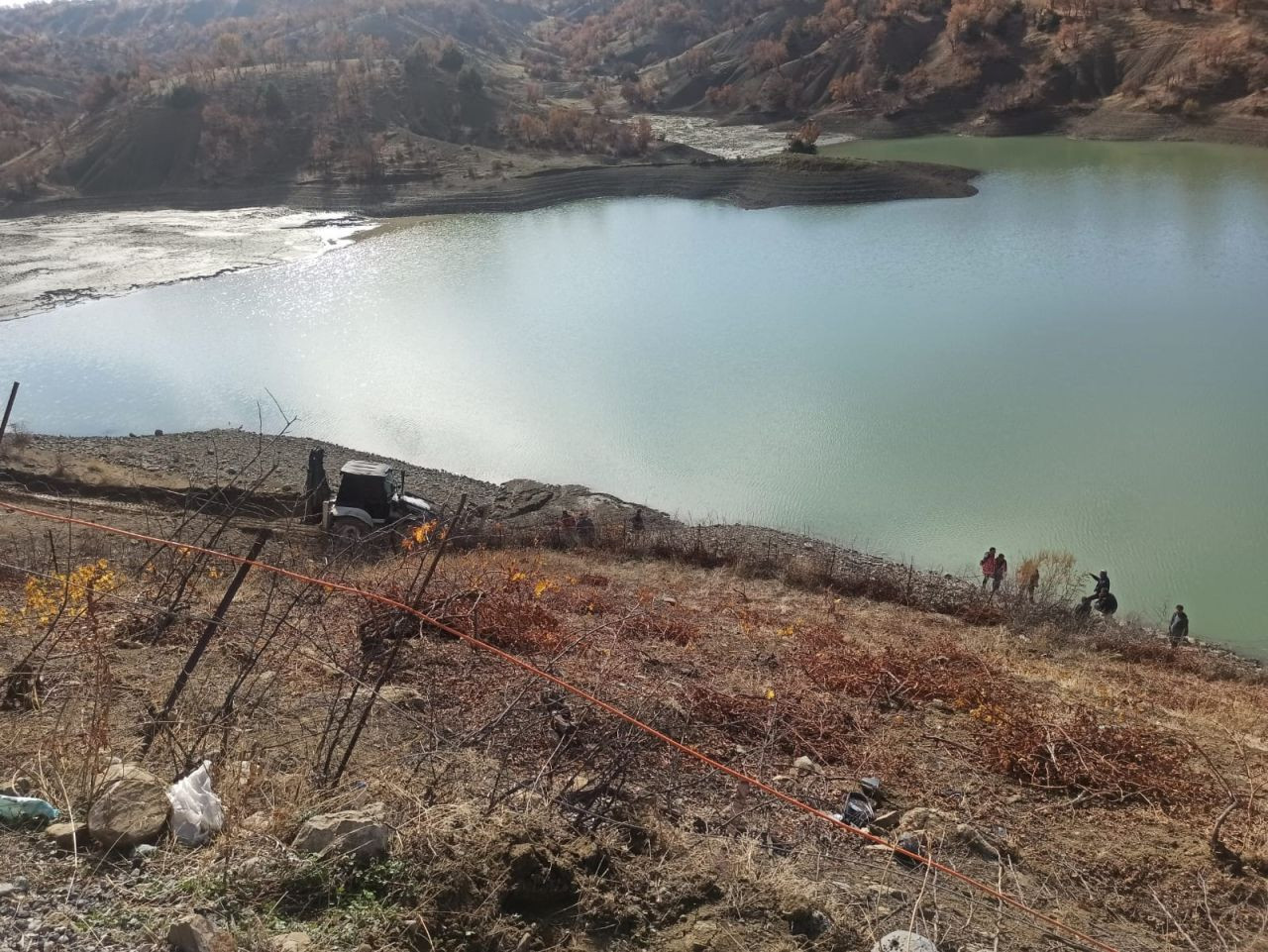 Diyarbakır’da sulama göletine düşen araç 2 saatlik çalışmayla kurtarıldı - Sayfa 1