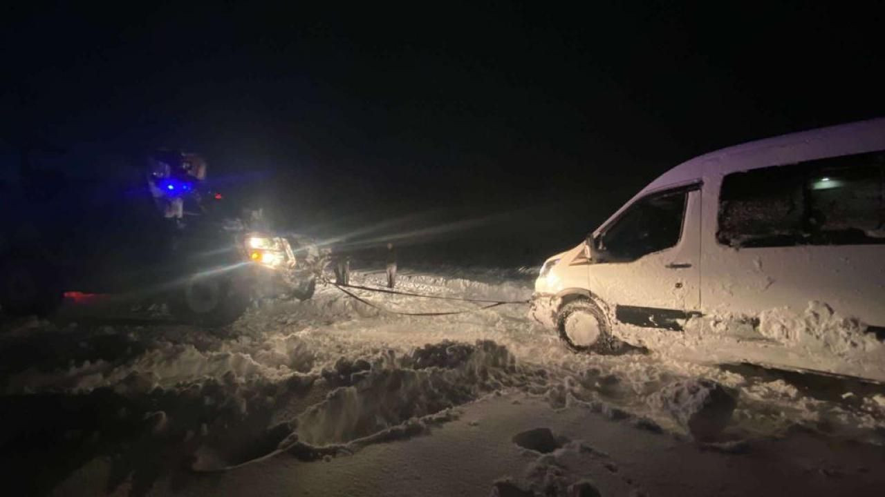 Meteoroloji 48 ili uyardı: Fırtına, sağanak ve kar geliyor - Sayfa 14