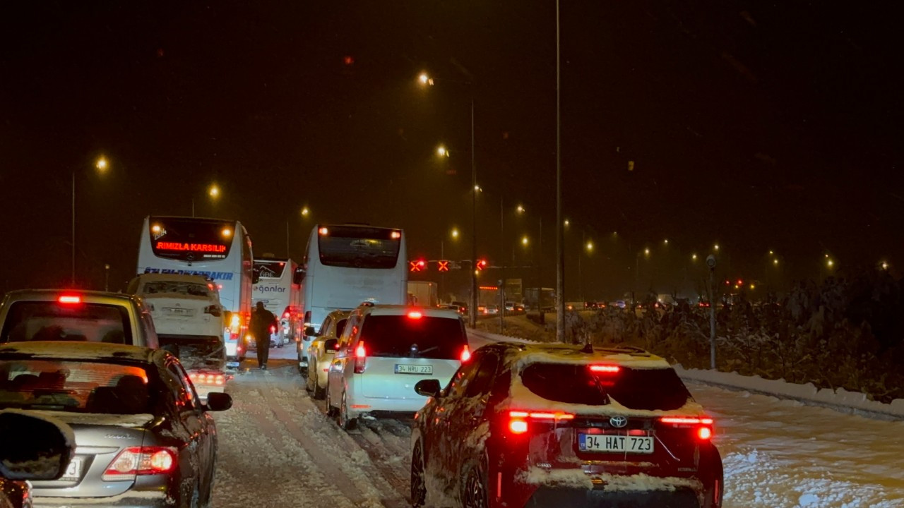 Bolu Dağı Tüneli'nde zincirleme kaza! Tünel ulaşıma kapatıldı