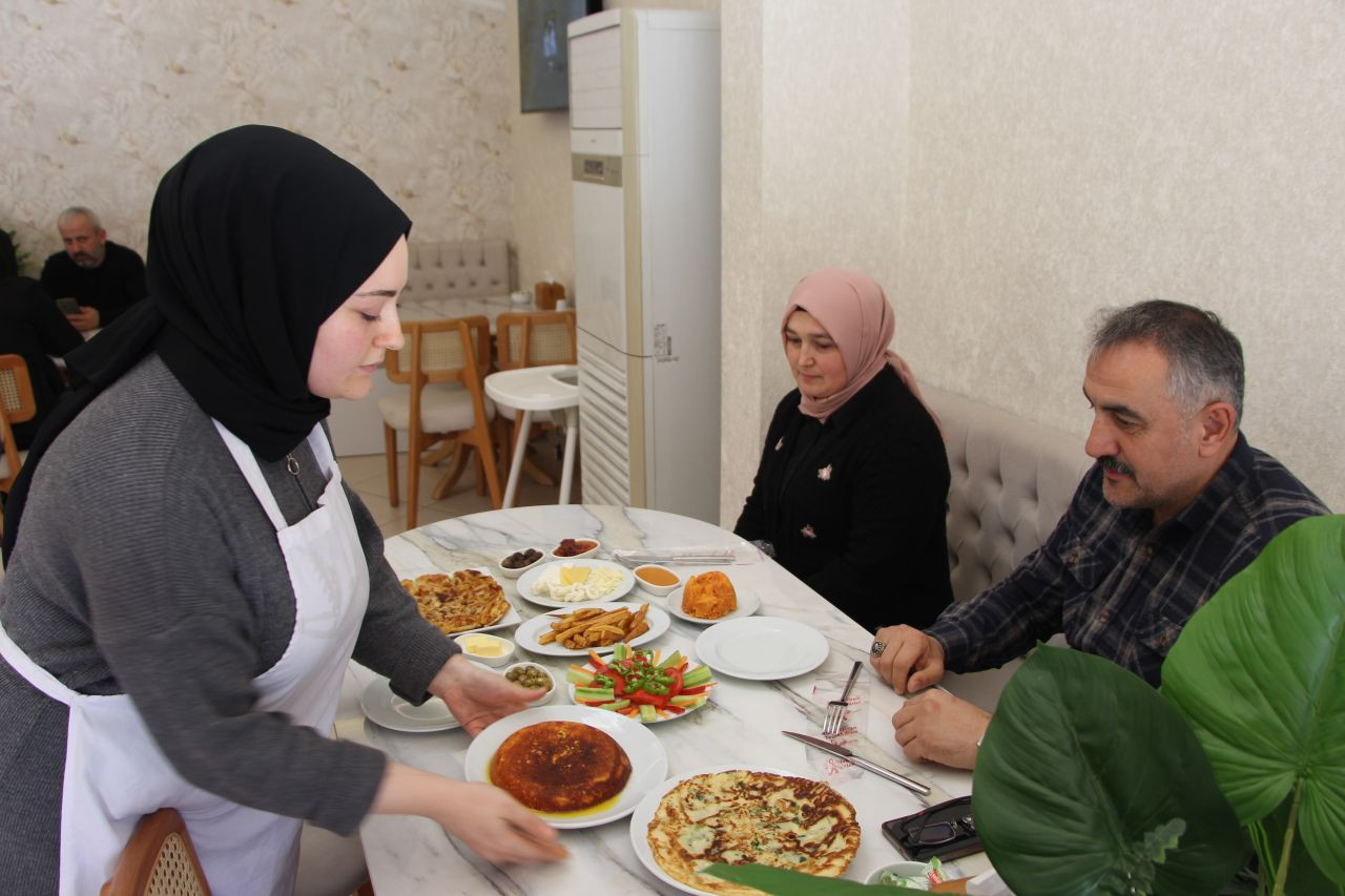 Trabzon'un Yenisi: Çıtır Çıtır "Kızarmış Kuymak" - Sayfa 4