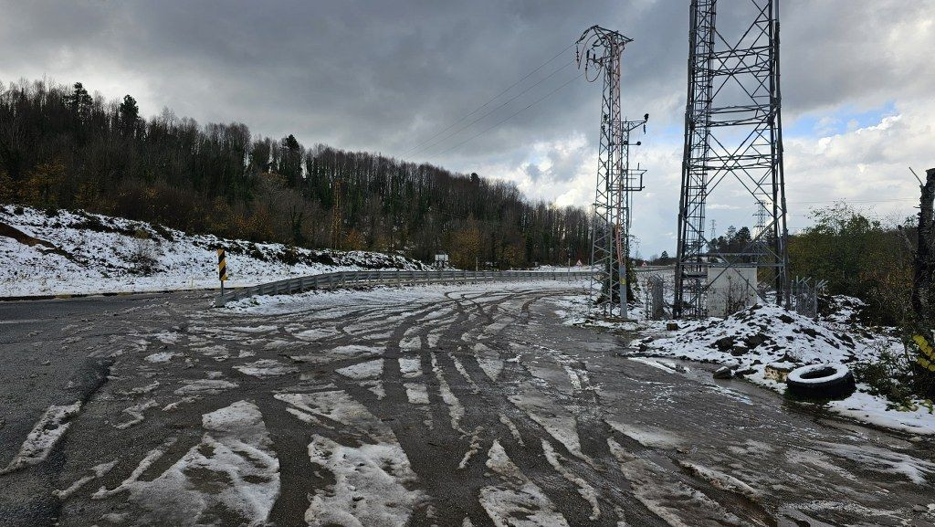 Zonguldak'ta kar yağışı sonrası güzergahlar ulaşıma açıldı - Sayfa 3