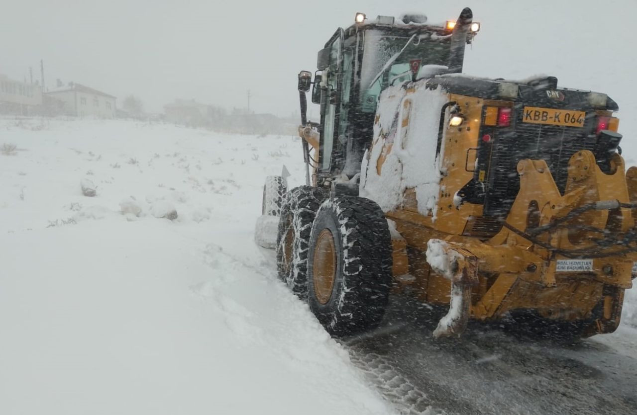 Kayseri'de kar temizleme ve tuzlama çalışması devam ediyor - Sayfa 2