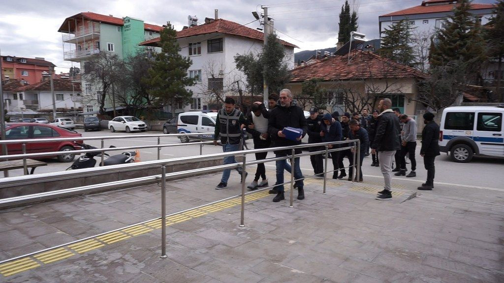 Burdur'da organize işlendiği iddia edilen kadın cinayetinde 3 sanık hakkında ağırlaştırılmış müebbet isteniyor - Sayfa 6