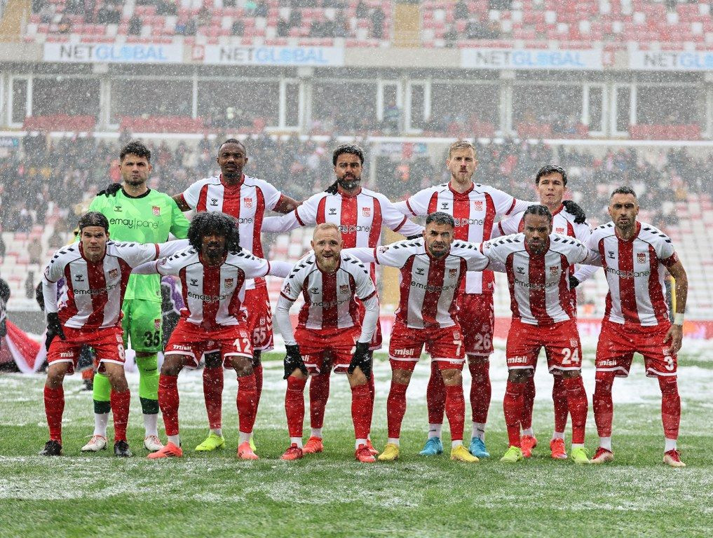 NG Sivasspor: 0 - Kasımpaşa: 0 (İlk yarı) - Sayfa 8