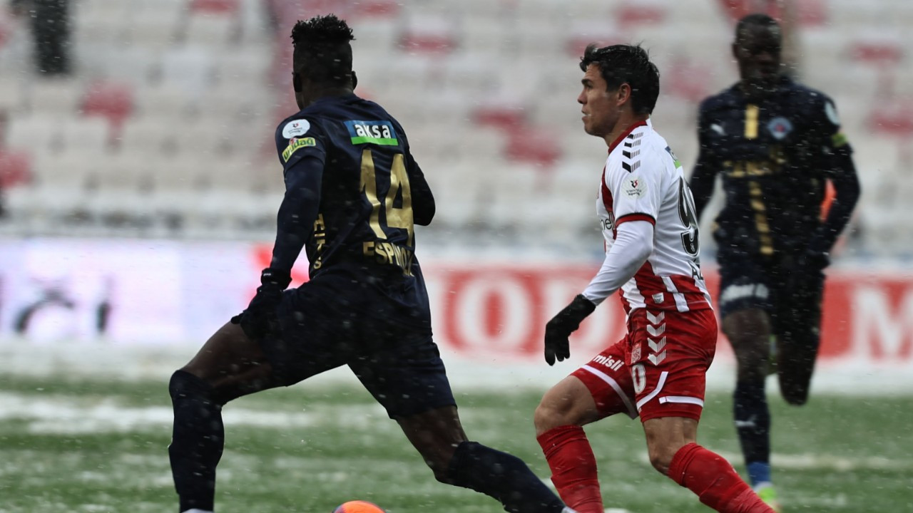 NG Sivasspor: 0 - Kasımpaşa: 0 (İlk yarı)