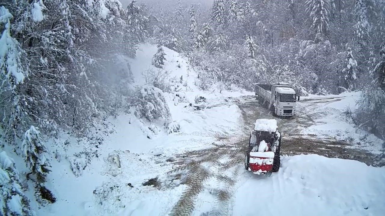 Bartın'da kar kalınlığı 50 santimetreye ulaştı - Sayfa 5