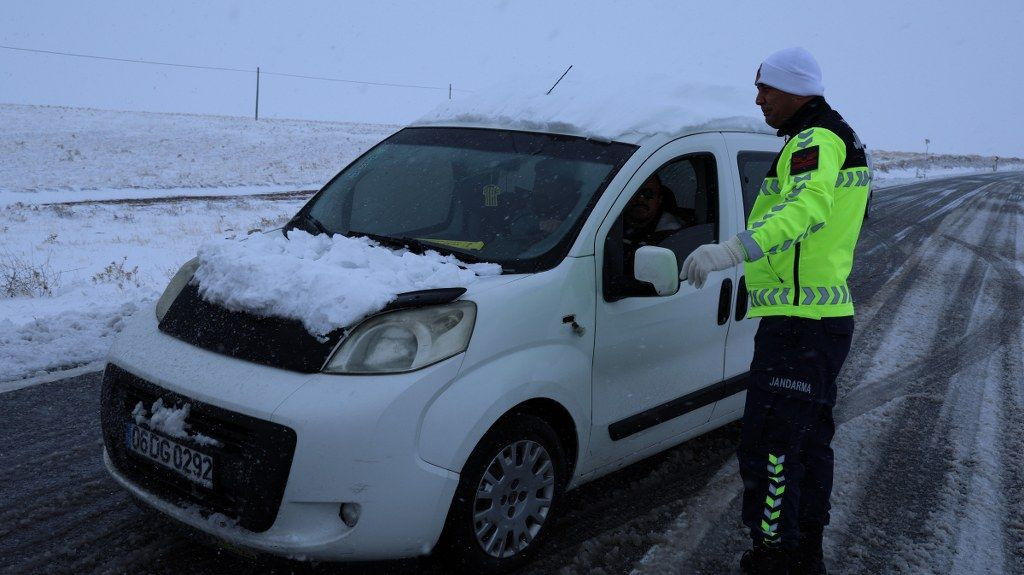 Aksaray’da yolda kalan 66 kişi kurtarıldı - Sayfa 10