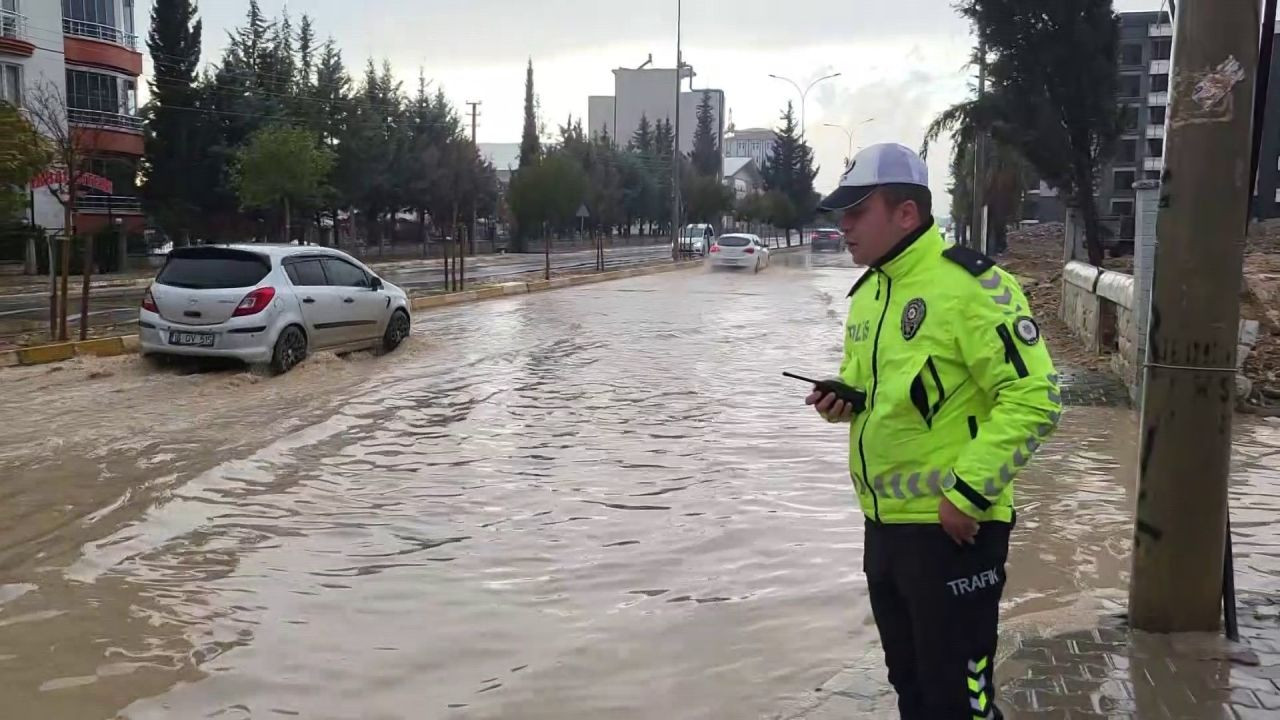 Adıyaman'da Sağanak Yağış Hayatı Olumsuz Etkiledi - Sayfa 2