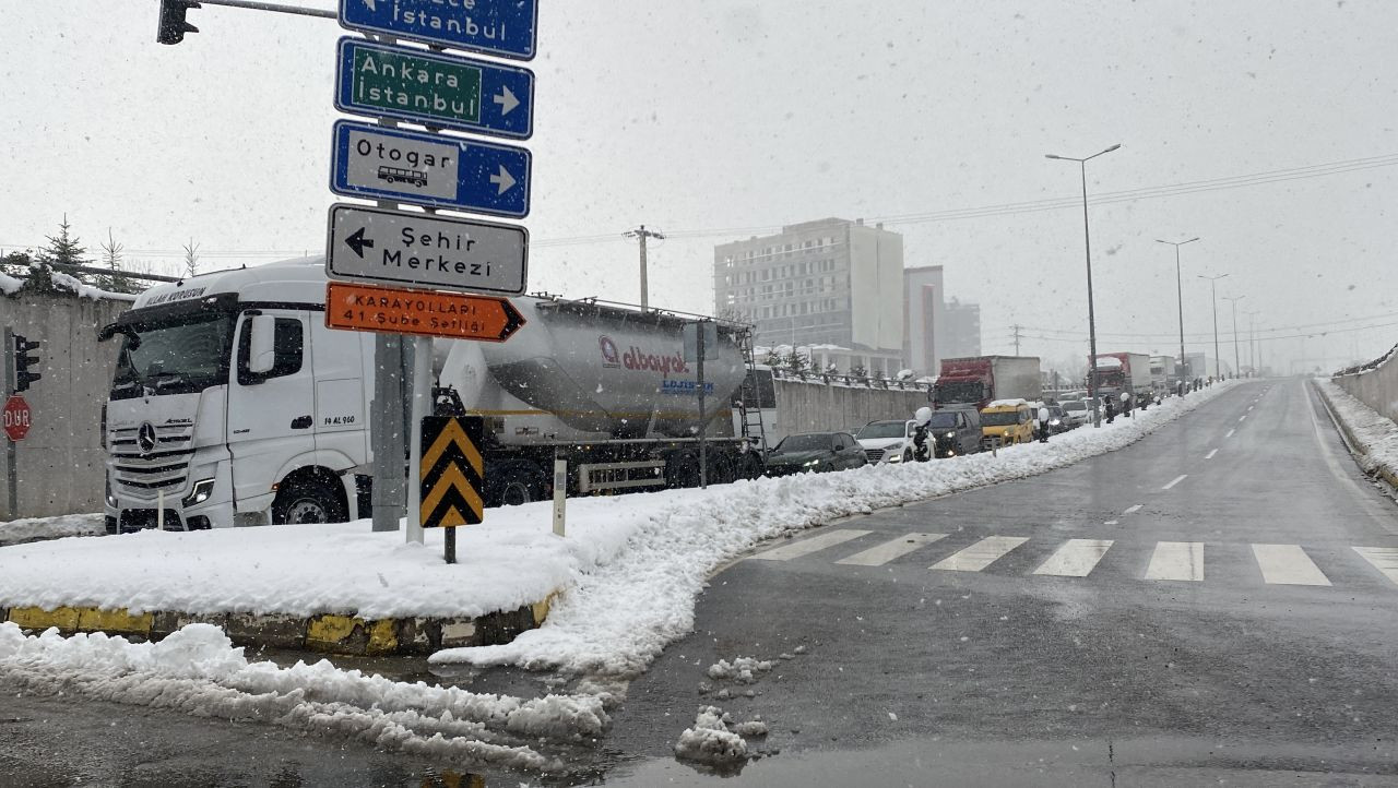 Bolu Dağı’nda Kar Yağışı Etkili: Kar Kalınlığı 40 Santimetreyi Geçti - Sayfa 1