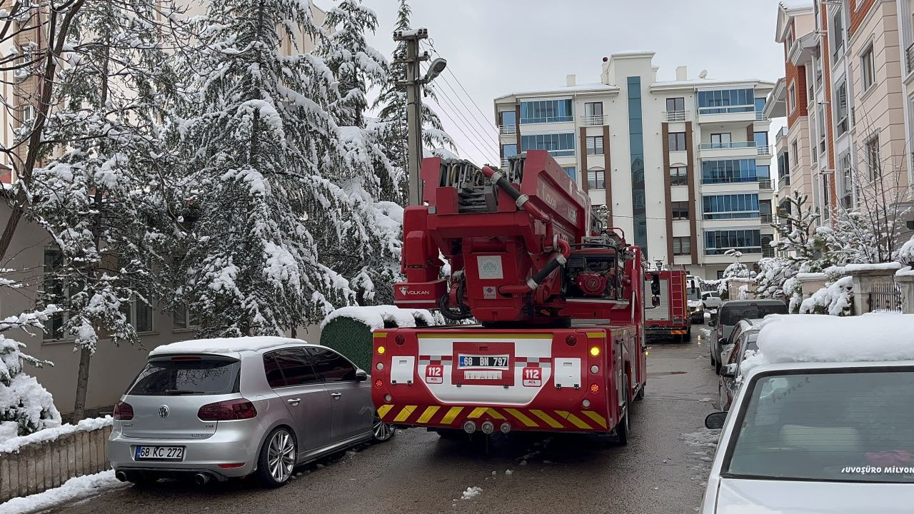 Aksaray’da Öğretmenevinde Yangın Paniği: 3 Kişi Dumandan Etkilendi - Sayfa 3