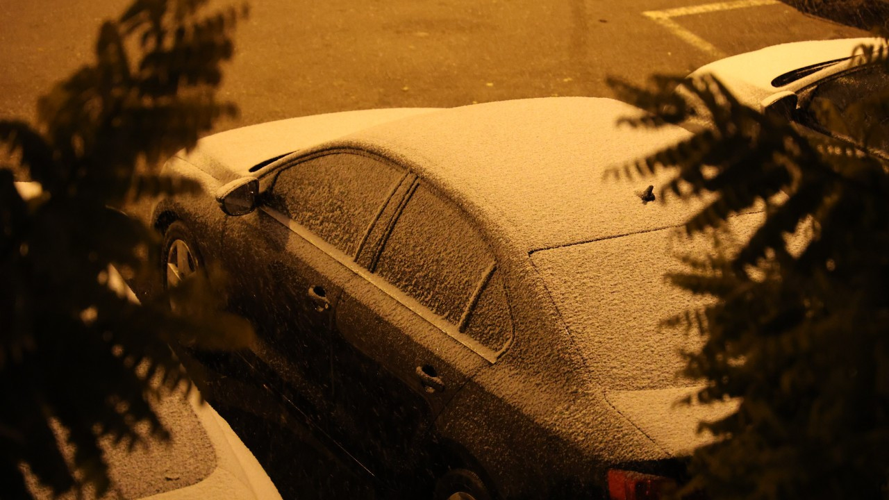 Elazığ'da Kar Yağışı Başladı: Meteoroloji'den Yoğun Kar Uyarısı