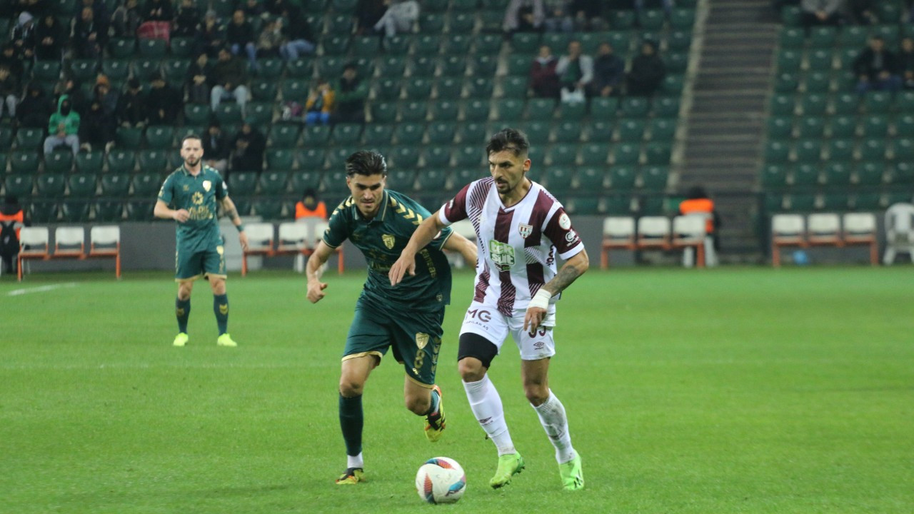 Son Dakika Golüyle Kocaelispor-Bandırmaspor Maçı 2-2 Tamamlandı