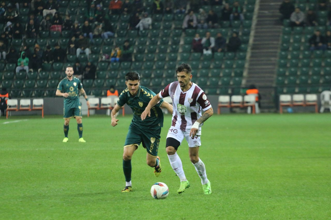 Son Dakika Golüyle Kocaelispor-Bandırmaspor Maçı 2-2 Tamamlandı - Sayfa 18