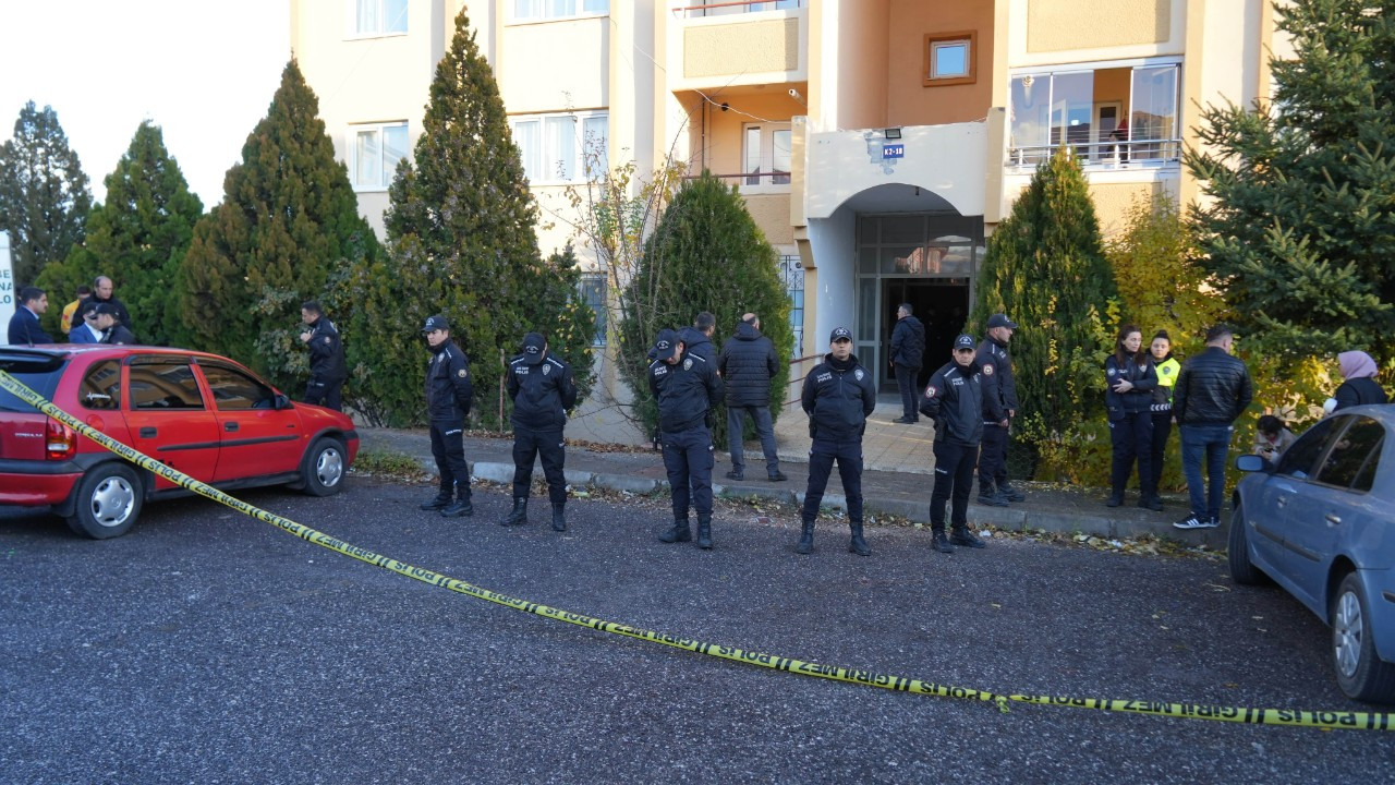 Niğde'de Evde Bulunan İki Ceset Cinayet Kurbanı Çıktı