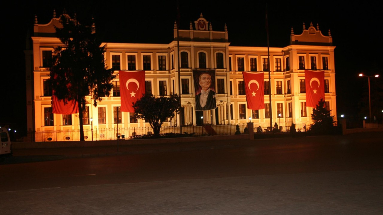 Bolu’da Yoğun Kar Yağışı Nedeniyle Okullar Bir Gün Daha Tatil