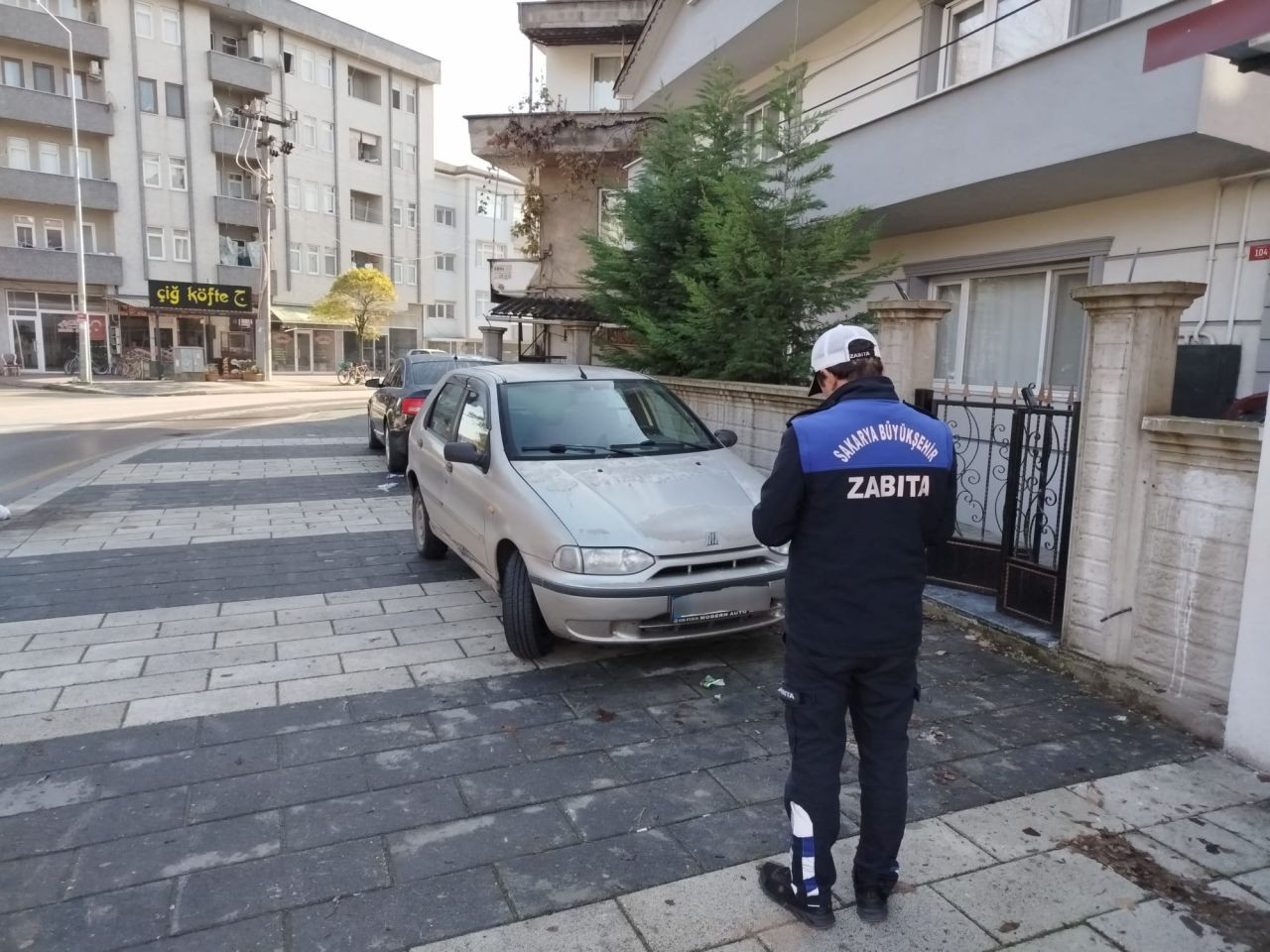 Büyükşehir Zabıtası Şehrin Huzuru İçin Denetimlerini Artırdı - Sayfa 4