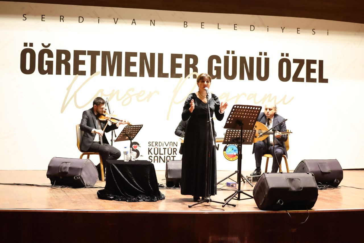 Serdivan’da Öğretmenler Günü Coşkuyla Kutlandı - Sayfa 6