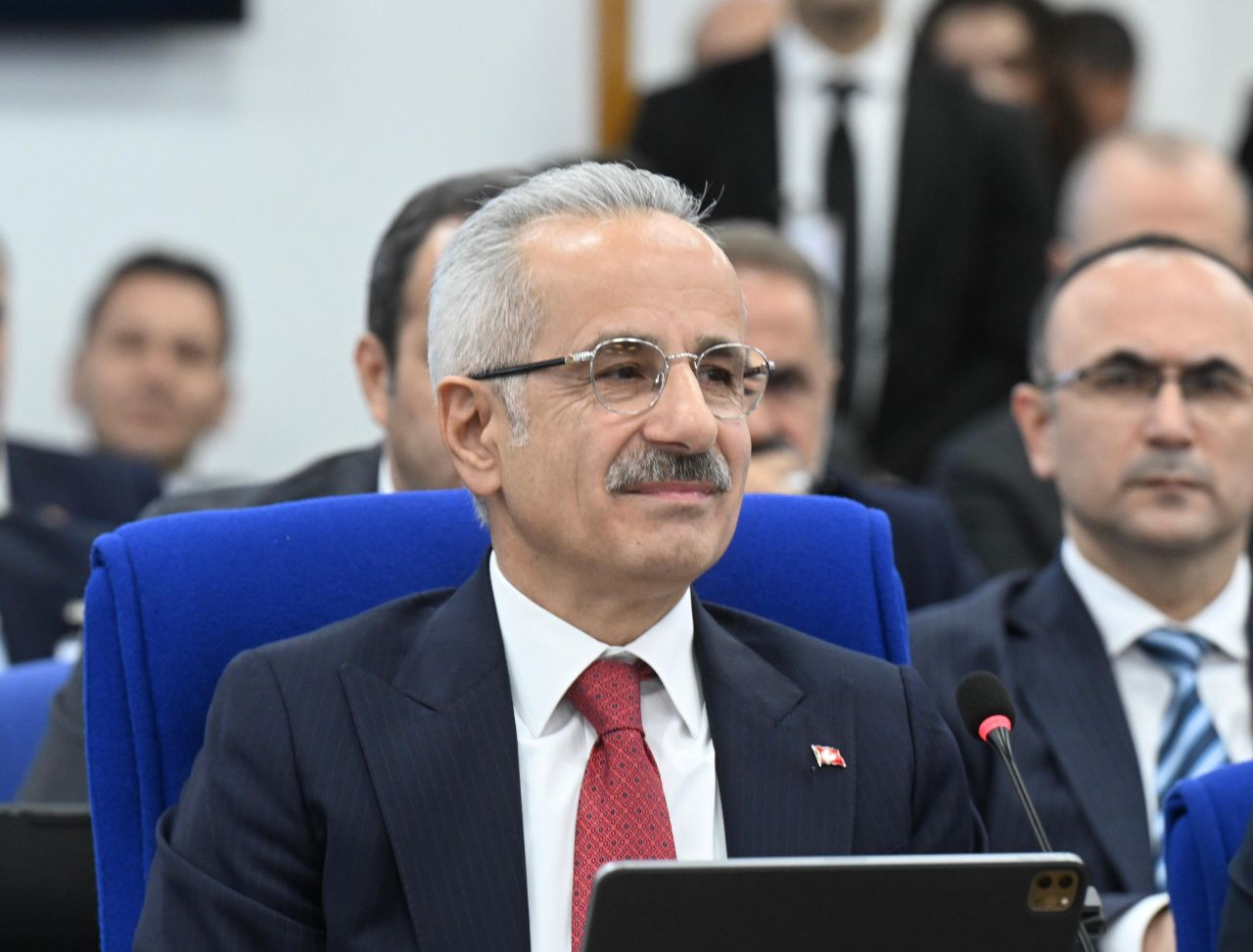 Bakan Uraloğlu: 2 trilyon 295 milyar liralık yatırım yapılacak - Sayfa 1