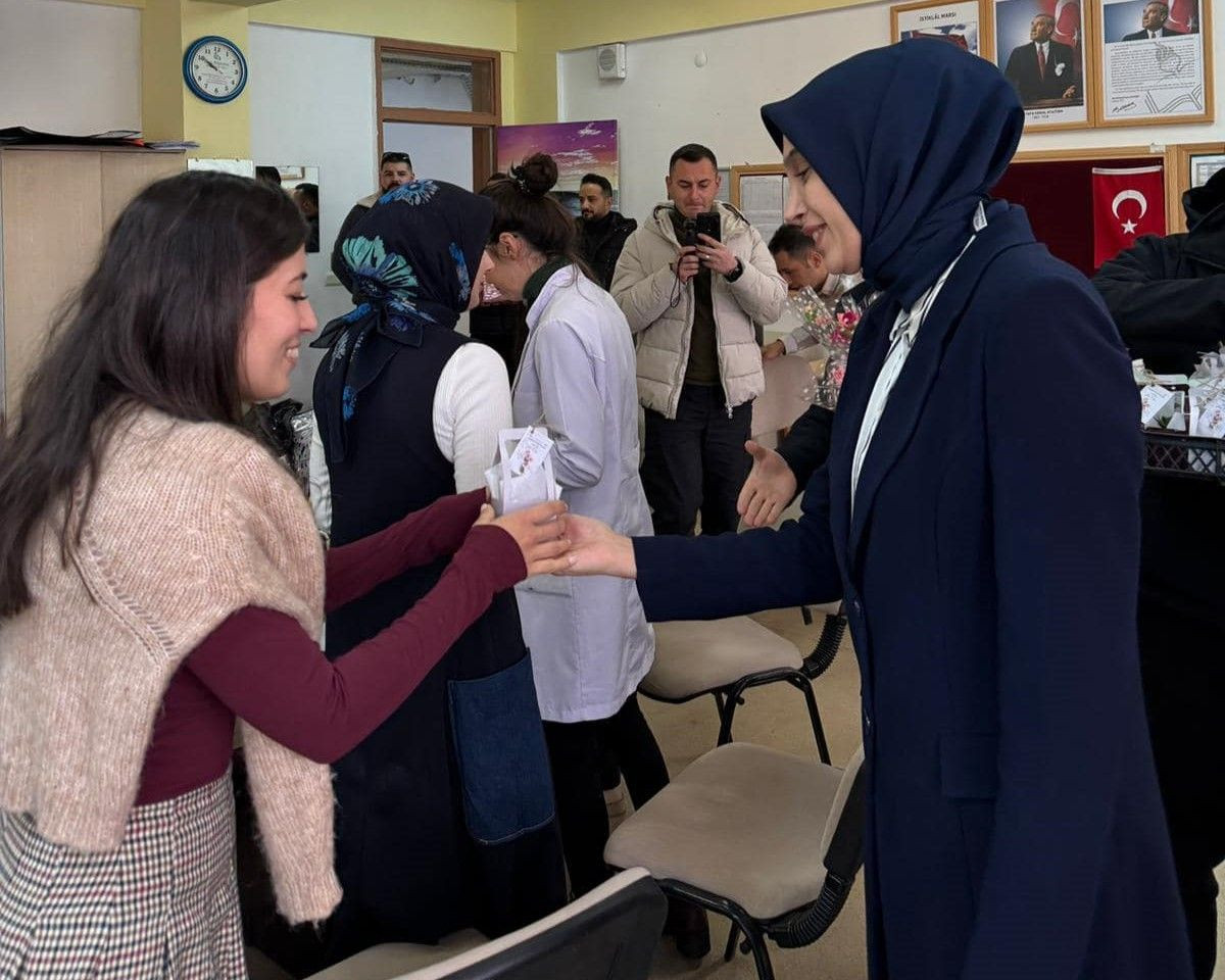 Çankırı’da Öğretmenler Günü Coşkuyla Kutlandı - Sayfa 3