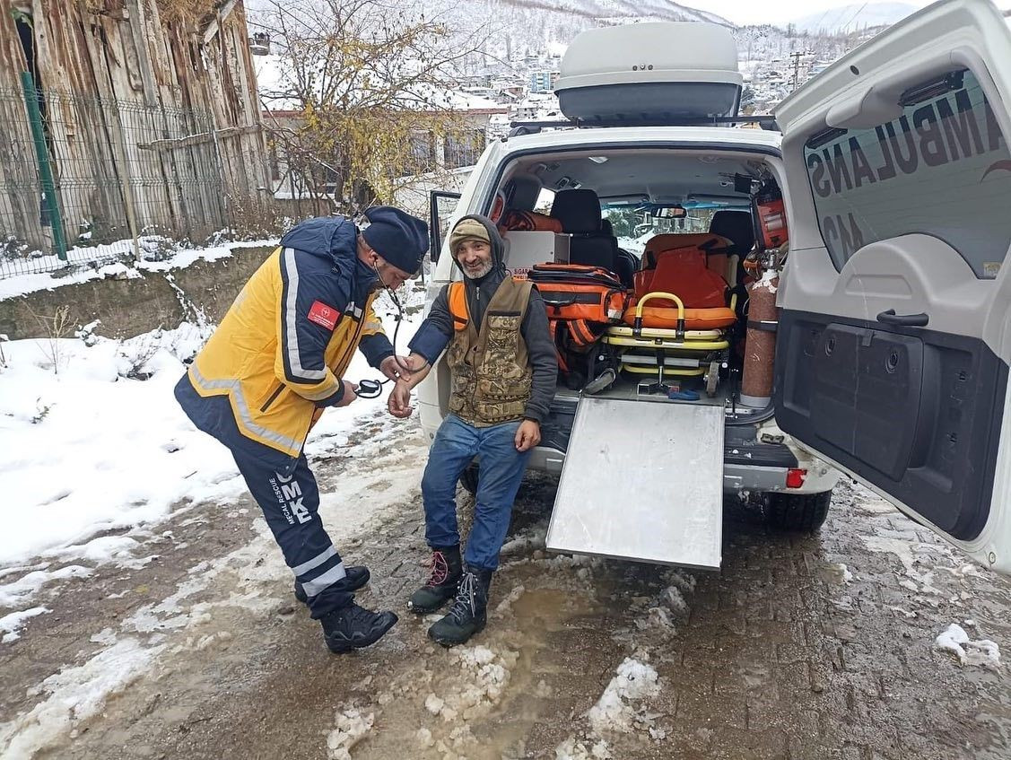 Amasya’da Yaylada Mahsur Kalan Vatandaşı Sağlık Ekipleri Kurtardı - Sayfa 1