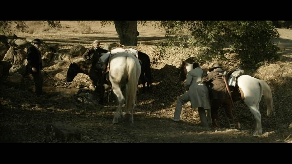 Kurt Russell, Bone Tomahawk İçin "Korku Western" Tanımını Kabul Etmiyor - Sayfa 13