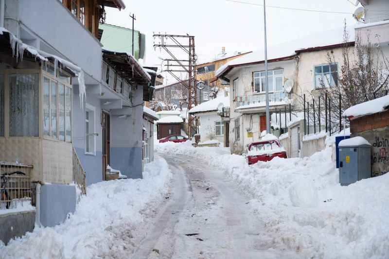 Bayburt Bayburt Olalı Böyle Kar Görmedi: Kuşlar Dondu Otoparkın Çatısı Çöktü Buz Sarkıtları Oluştu! - Sayfa 5