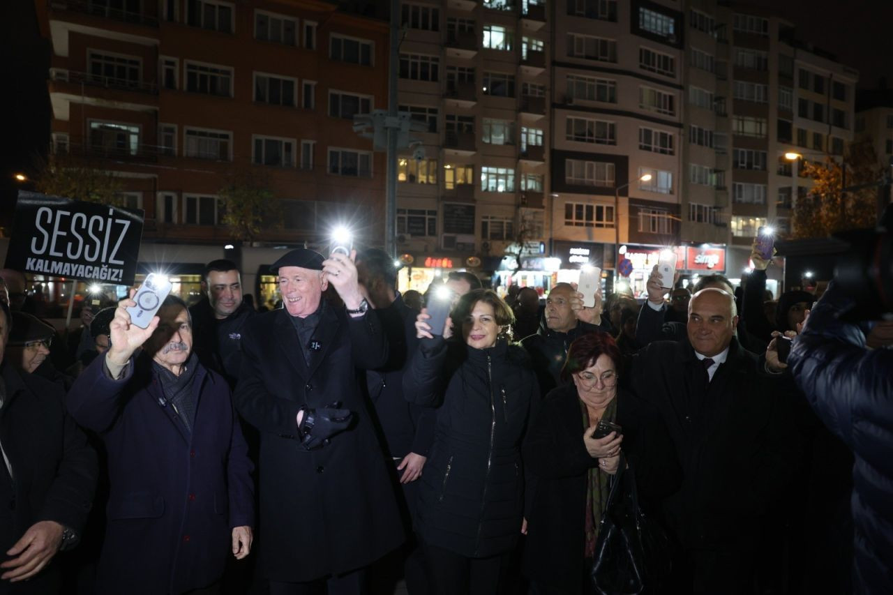 Eskişehir'de 'Kadına yönelik şiddet kabul edilemez!' sloganları yükseldi' - Sayfa 3