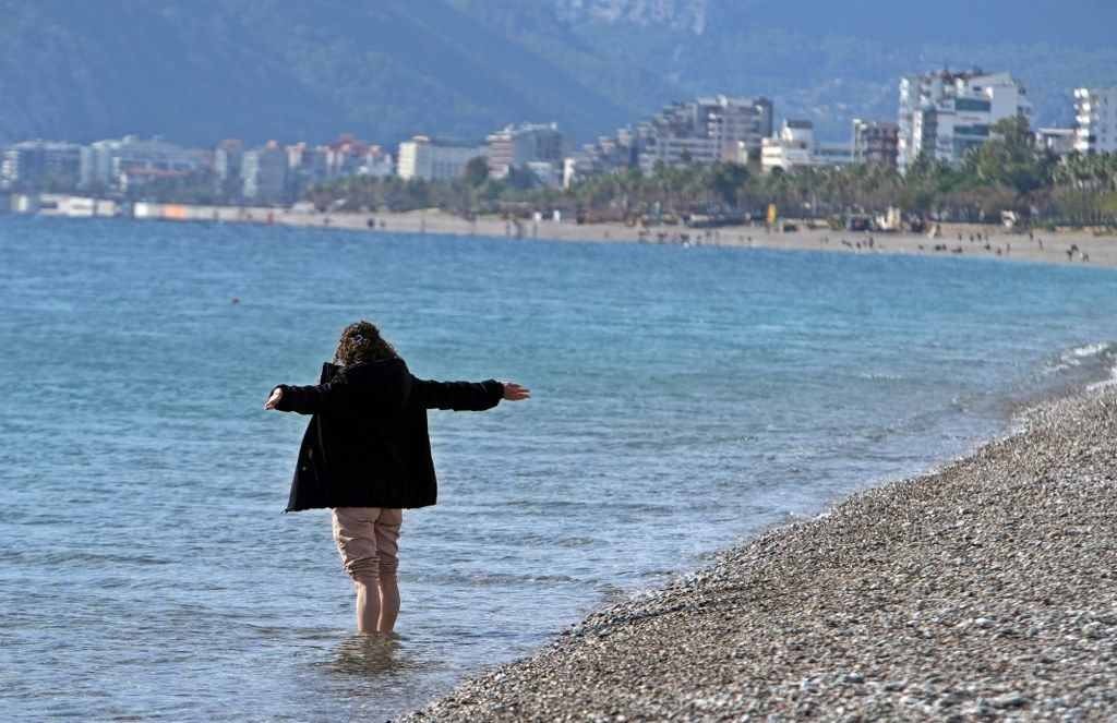 Montlarıyla geldiler, ısınmak için denize girdiler - Sayfa 5