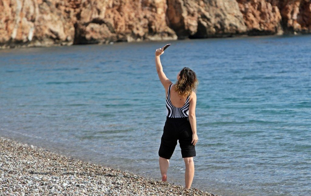 Montlarıyla geldiler, ısınmak için denize girdiler - Sayfa 7