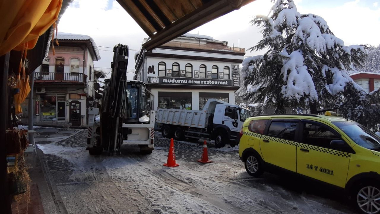 Kar kalınlığı 40 santimetre olmuştu, ilçede temizlik başladı - Sayfa 5