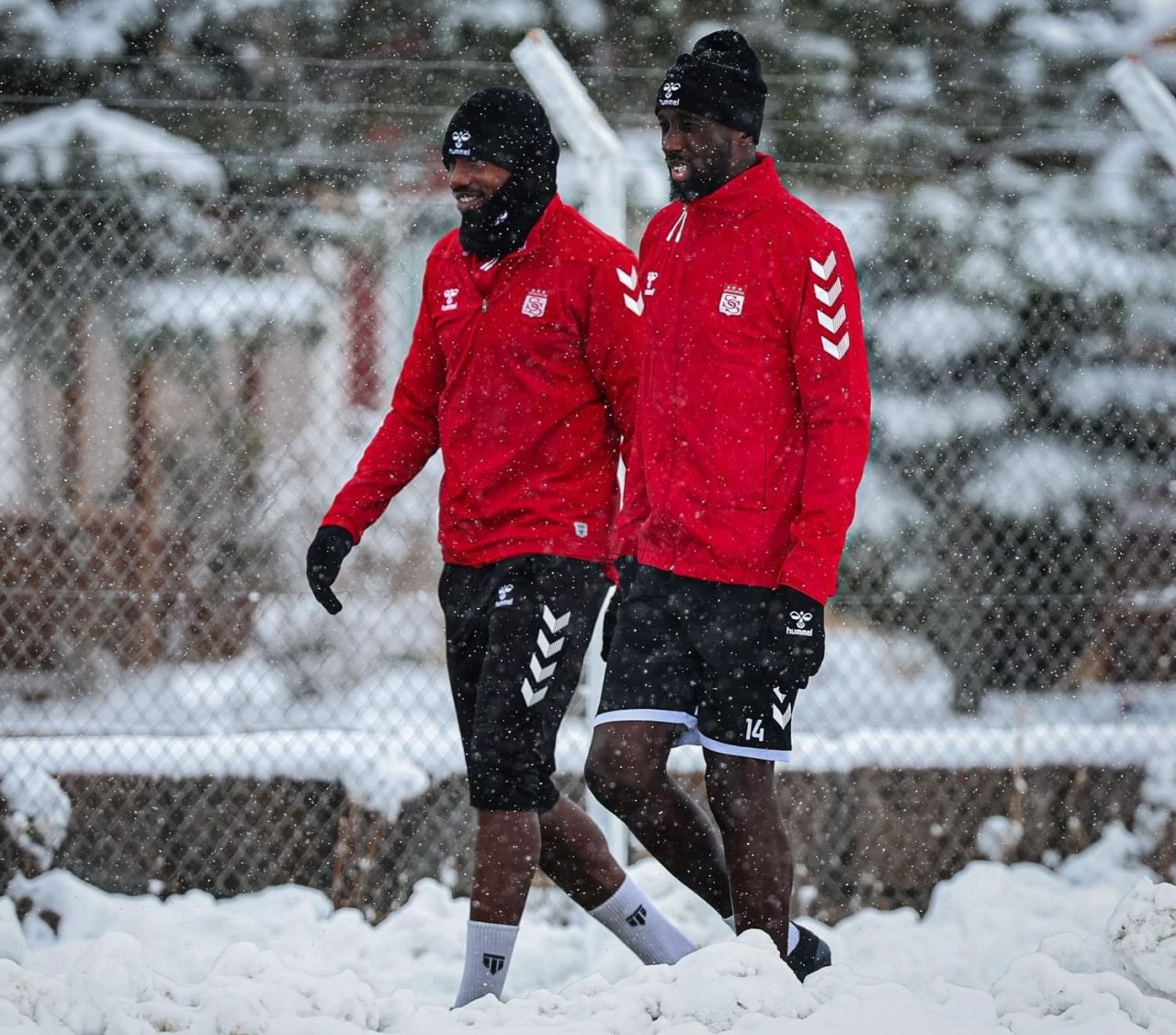 Sivasspor, Kar Altında Antalyaspor Maçına Hazırlanıyor - Sayfa 2