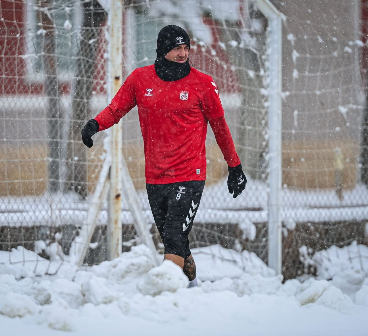 Sivasspor, Kar Altında Antalyaspor Maçına Hazırlanıyor - Sayfa 3