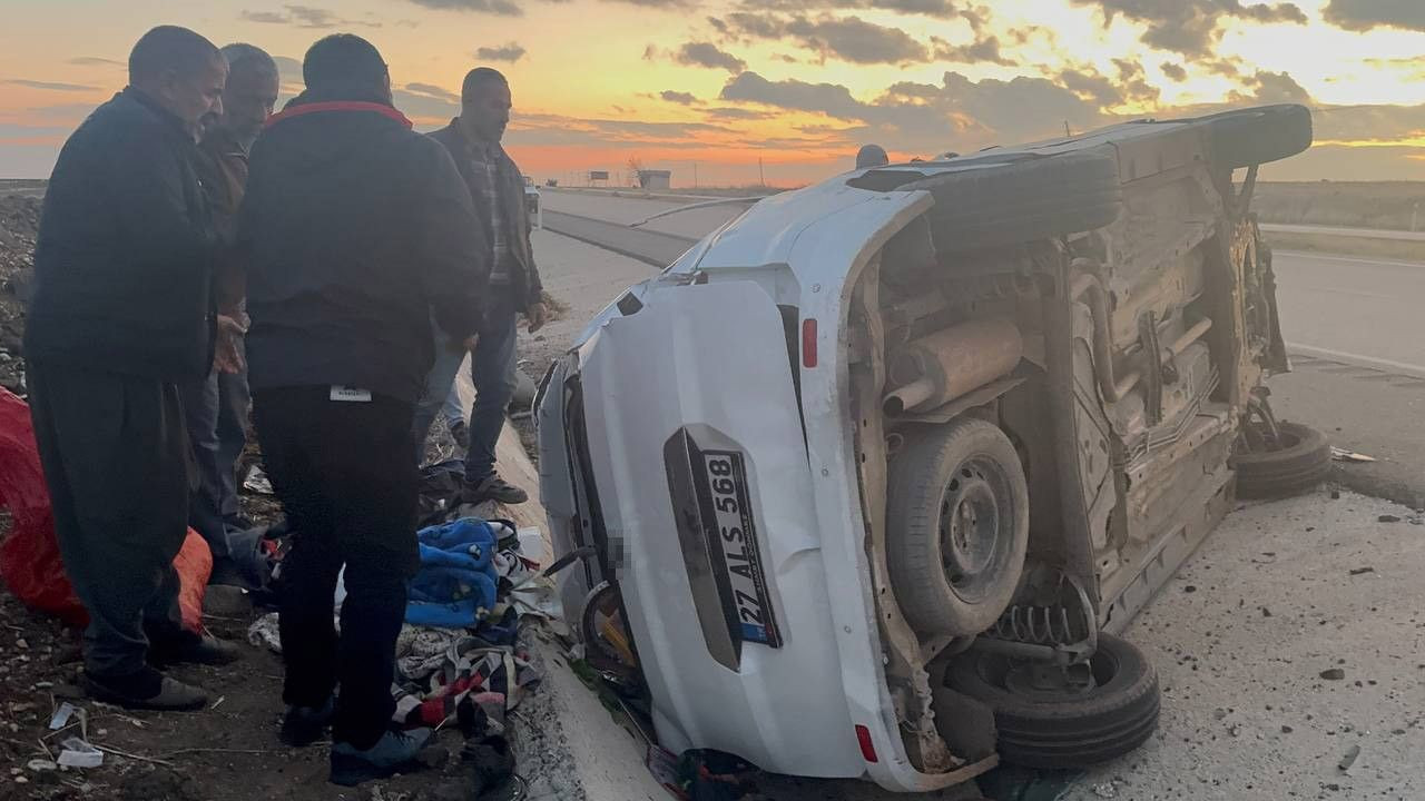 Kilis’te Takla Atan Otomobilde Can Pazarı: 5 Yaralı - Sayfa 2