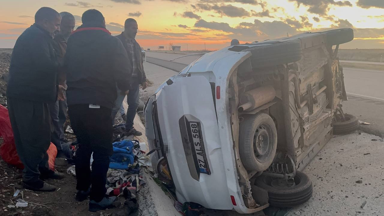 Kilis’te Takla Atan Otomobilde Can Pazarı: 5 Yaralı