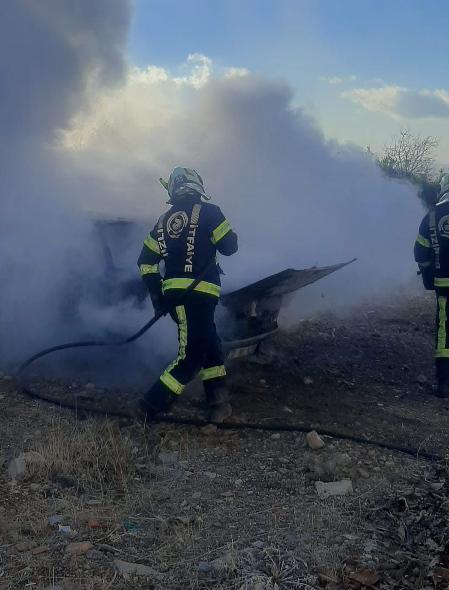 Denizli’de Seyir Halindeki Araç Alev Alev Yandı - Sayfa 3