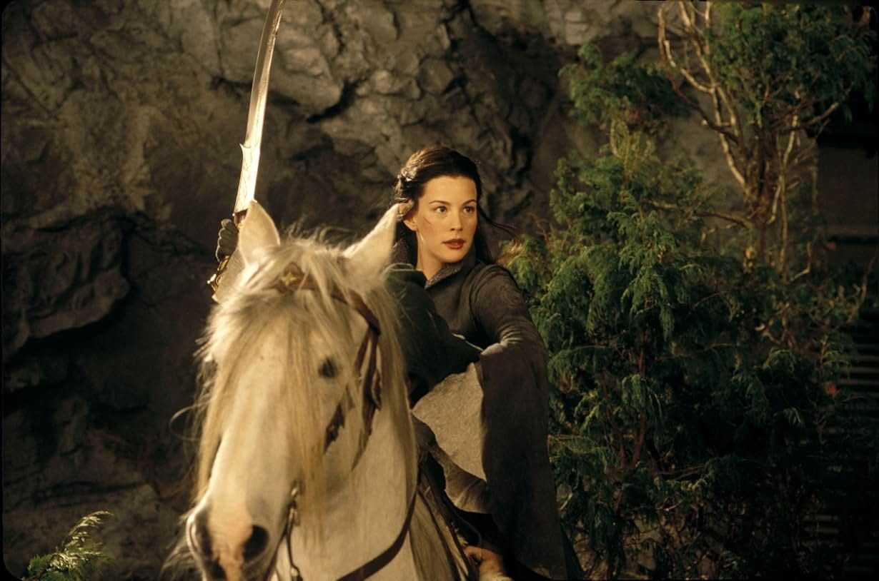 Arwen ve Galadriel'in Lord of the Rings'teki Akrabalık Bağı - Sayfa 10