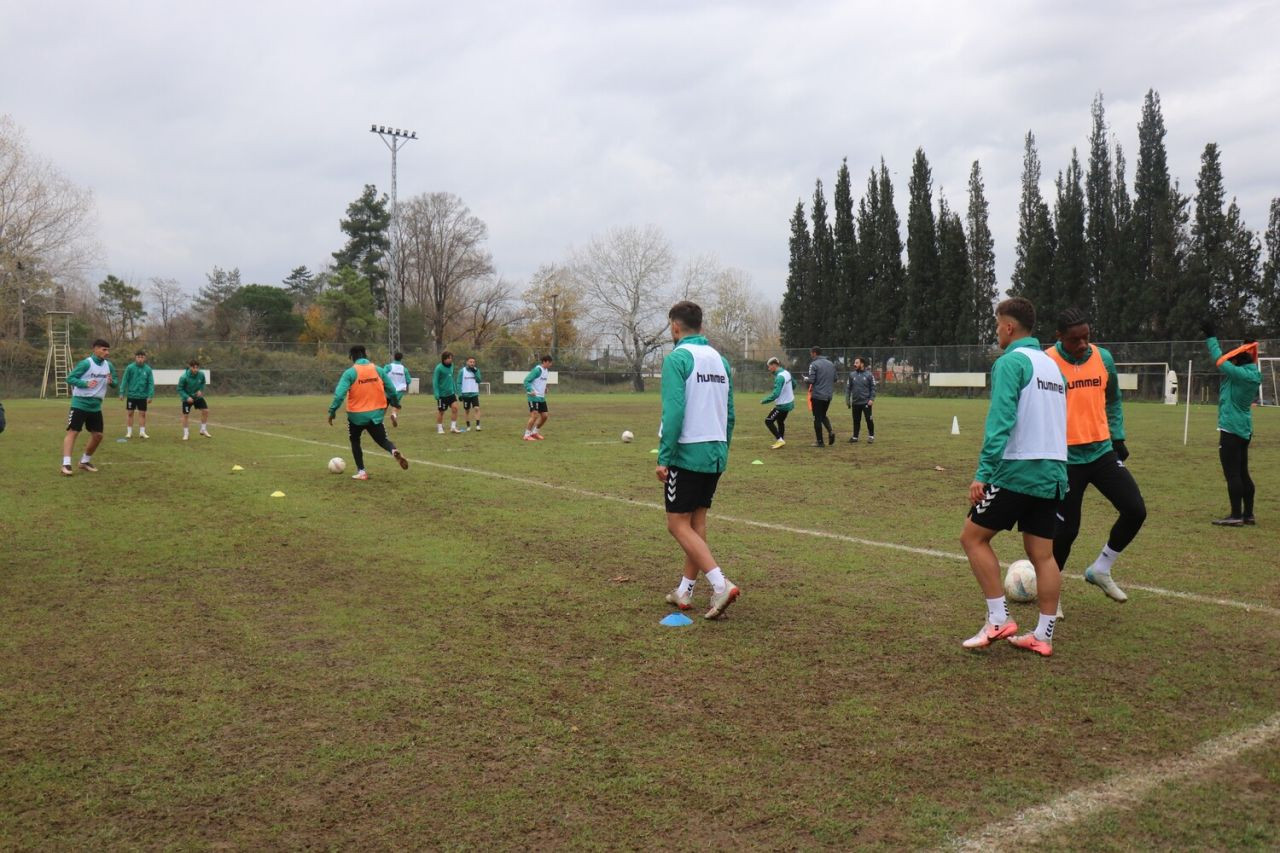 Sakaryaspor'dan Boluspor Mesaisi: Mesut Bakkal Yönetiminde Yoğun Tempo - Sayfa 5