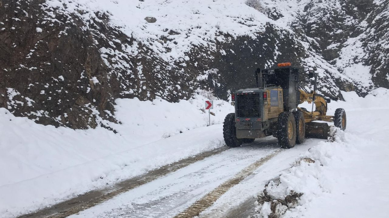 Diyarbakır’da Kar Yağışı Sonrası 98 Köy Yolu Ulaşıma Açıldı - Sayfa 3