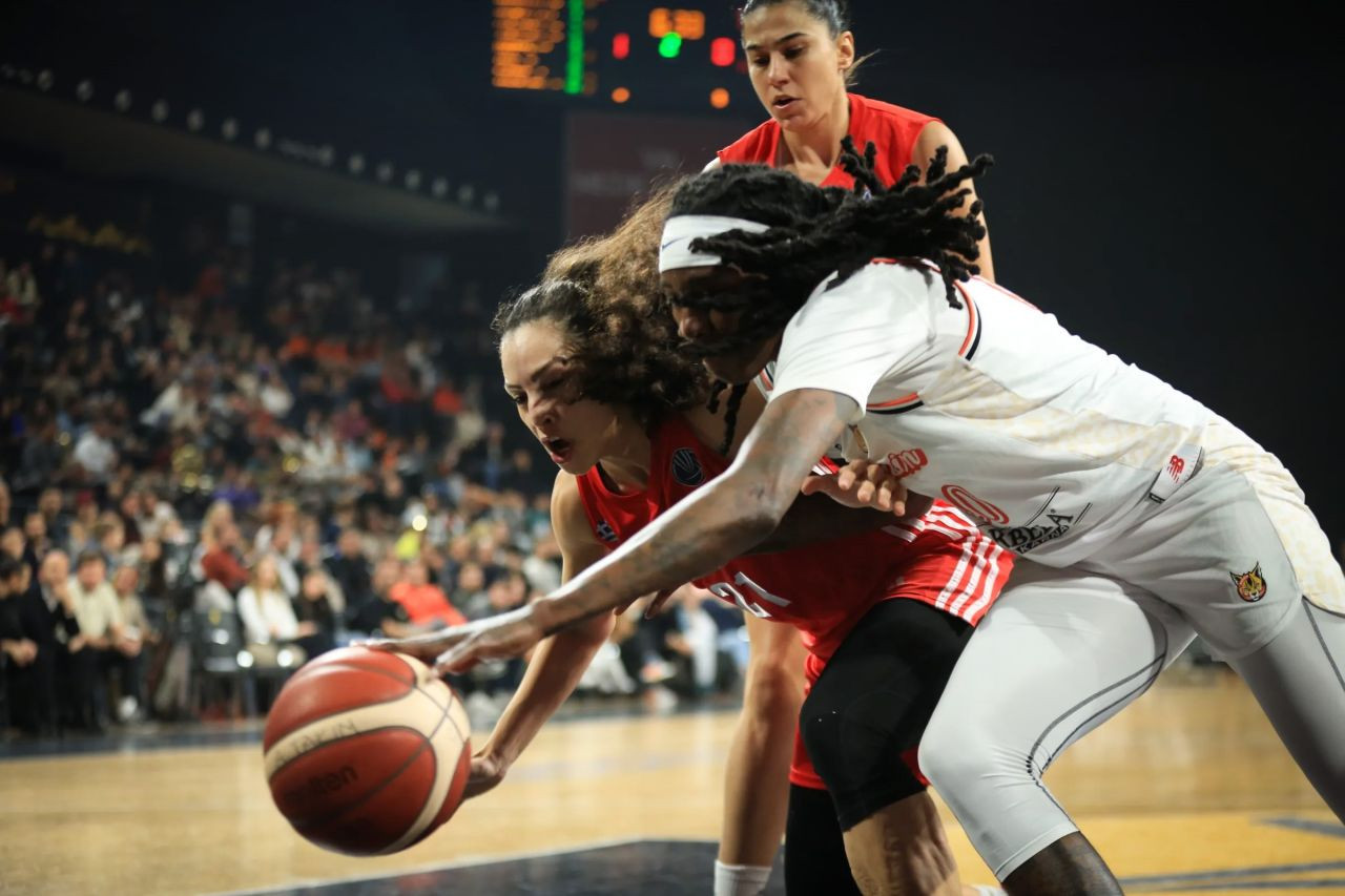 ÇBK Mersin, FIBA Kadınlar EuroLeague'de Olympiakos'u Farklı Geçti - Sayfa 7