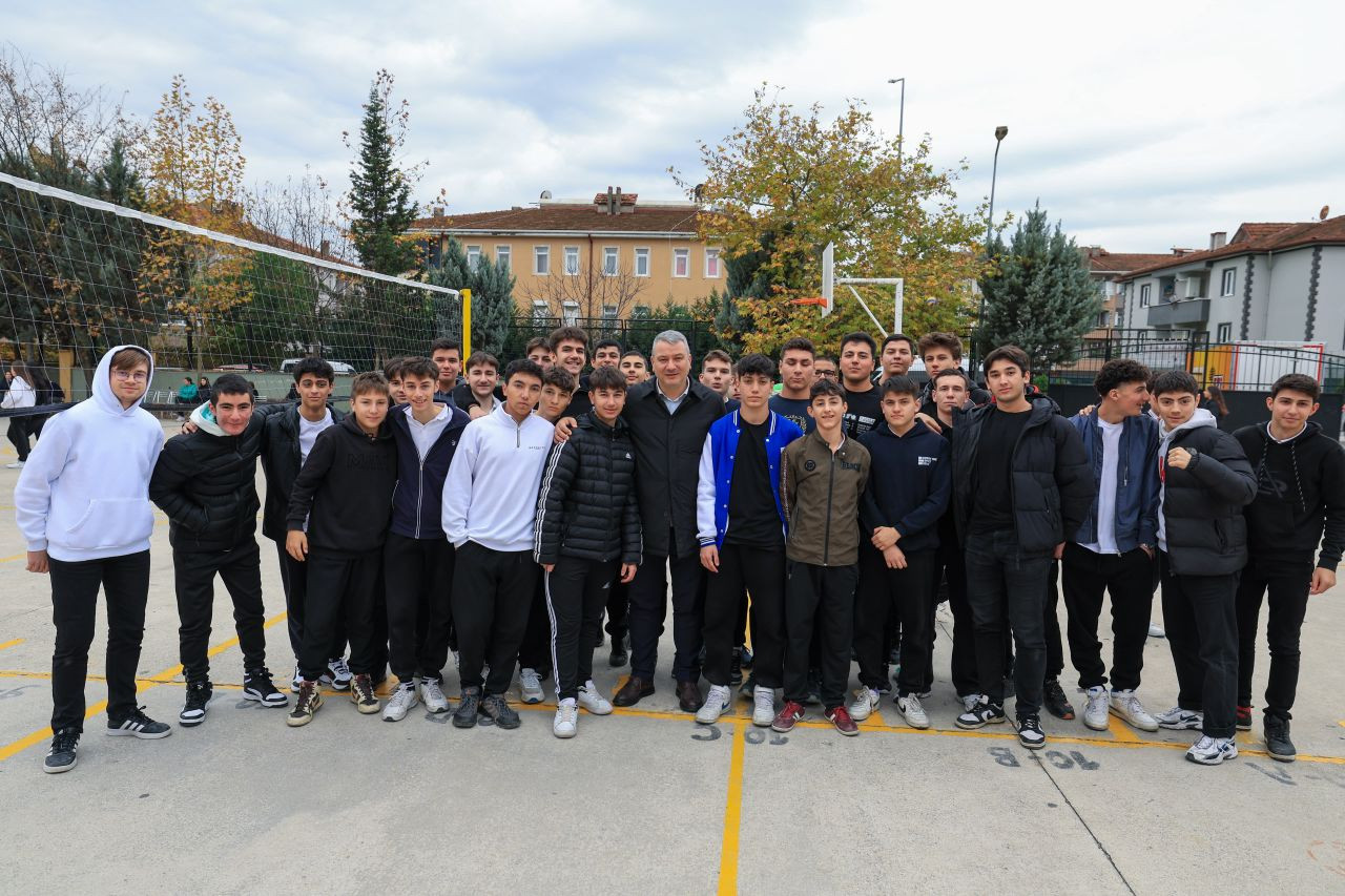 Başkan Çelik, Kariyer Günlerinde Gençlerle Deneyimlerini Paylaştı - Sayfa 9