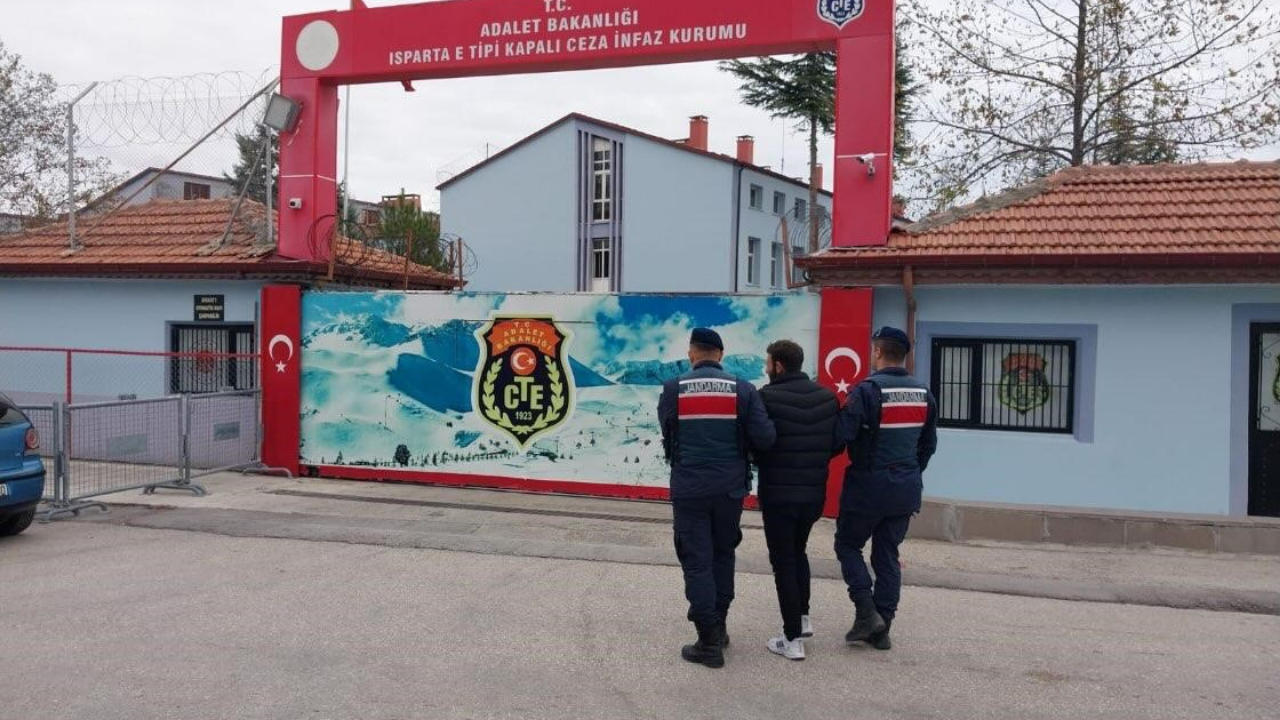 Isparta’da 11 Yıl Hapisle Aranan Zehir Taciri Yakalandı