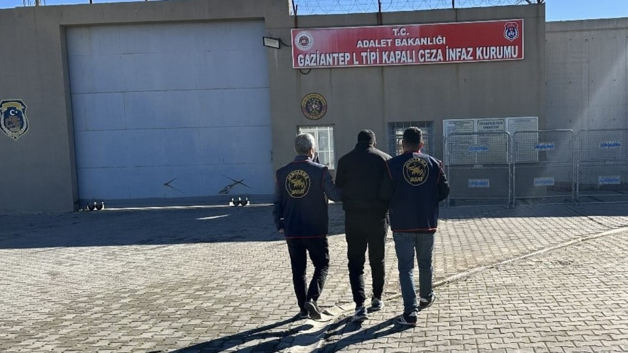 Gaziantep'te 11 Yıl Hapis Cezası Bulunan Firari Hırsız Yakalandı