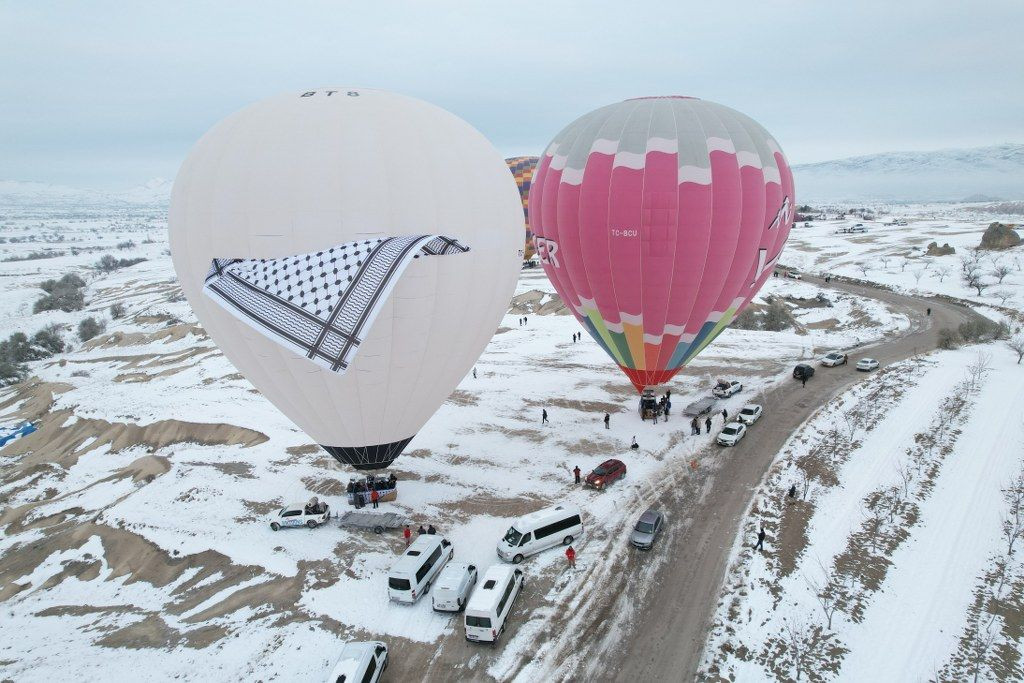 Kapadokya'da balonlar ‘barış' için havalandı - Sayfa 6