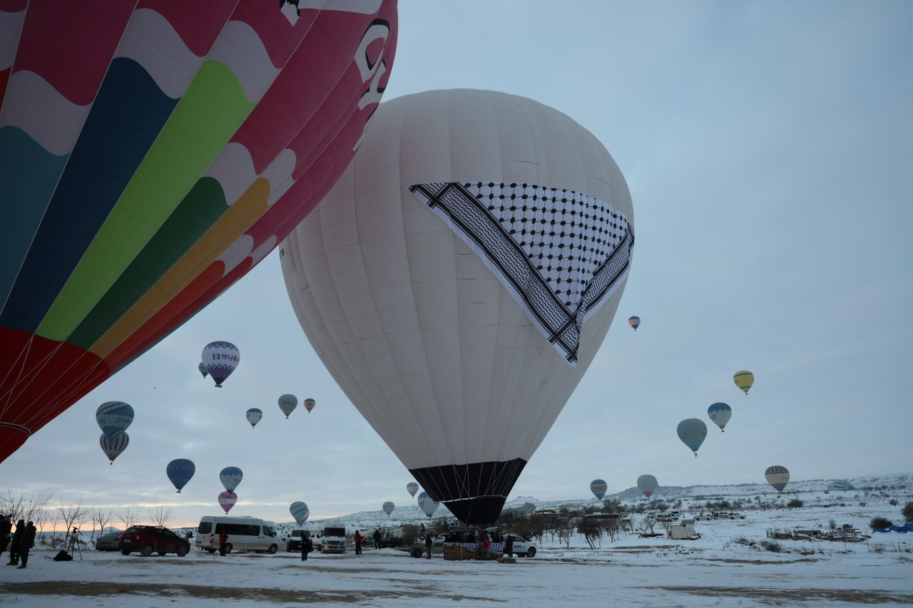 Kapadokya'da balonlar ‘barış' için havalandı - Sayfa 3