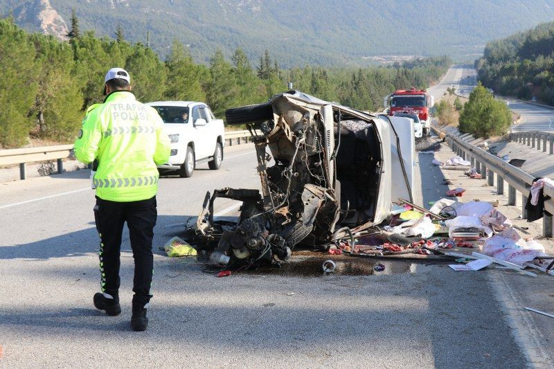 Hurda Yüklü Araç Hurdaya Döndü! - Sayfa 7