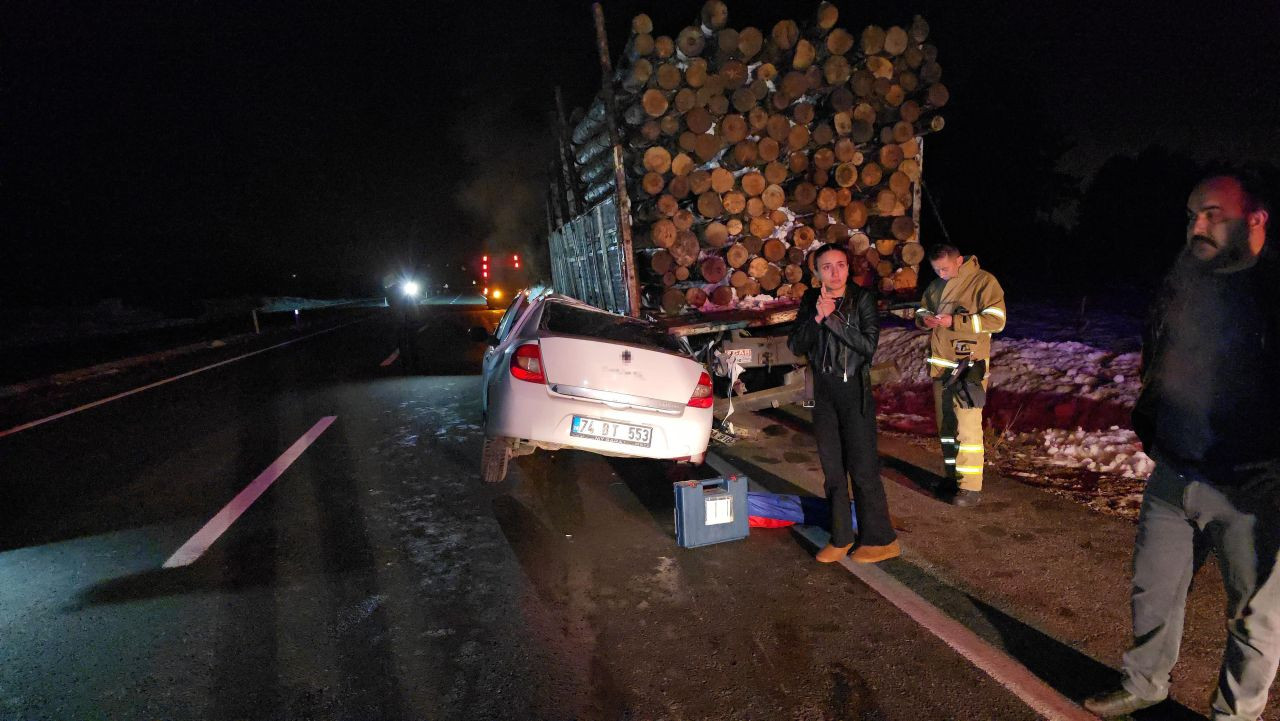 Karabük’te Otomobil Kamyonun Altına Girdi: 1 Yaralı - Sayfa 6